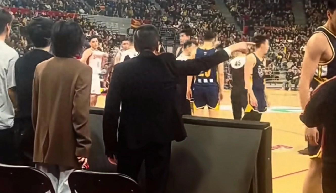 九游登录-陈海涛震怒！杜锋约战迪亚洛，2大内线选择硬刚